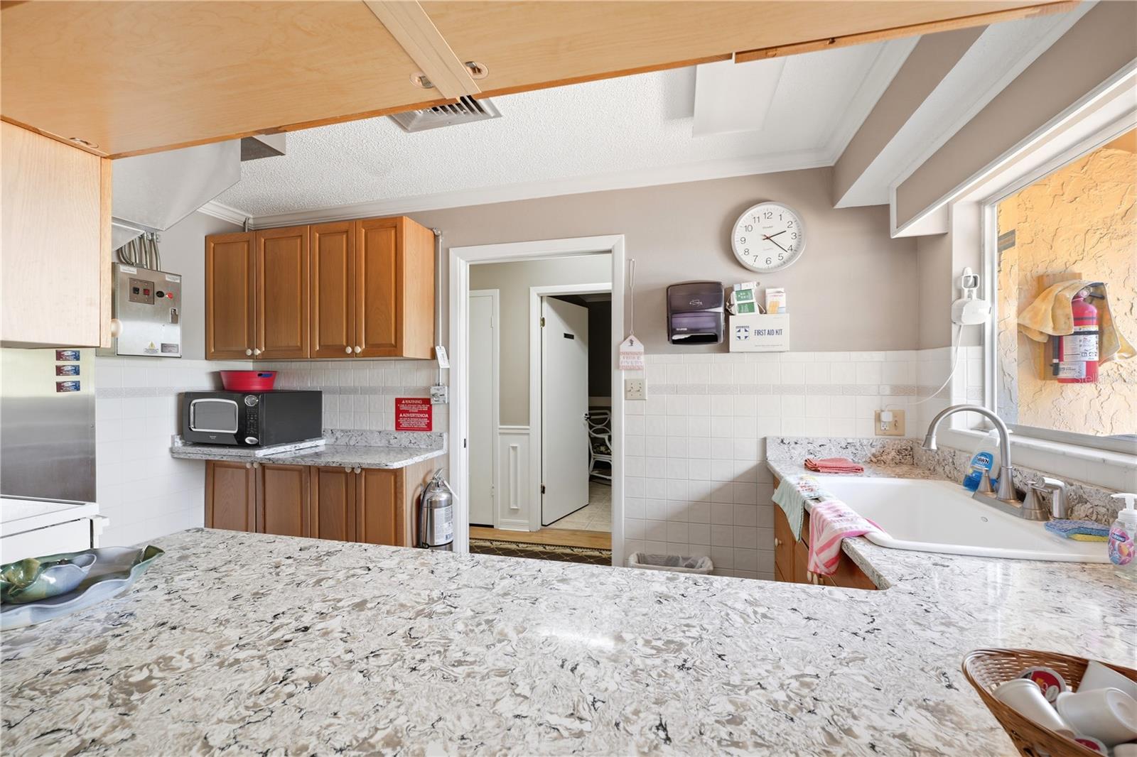 BEACON LAKES INC CONDO 5 - Residential