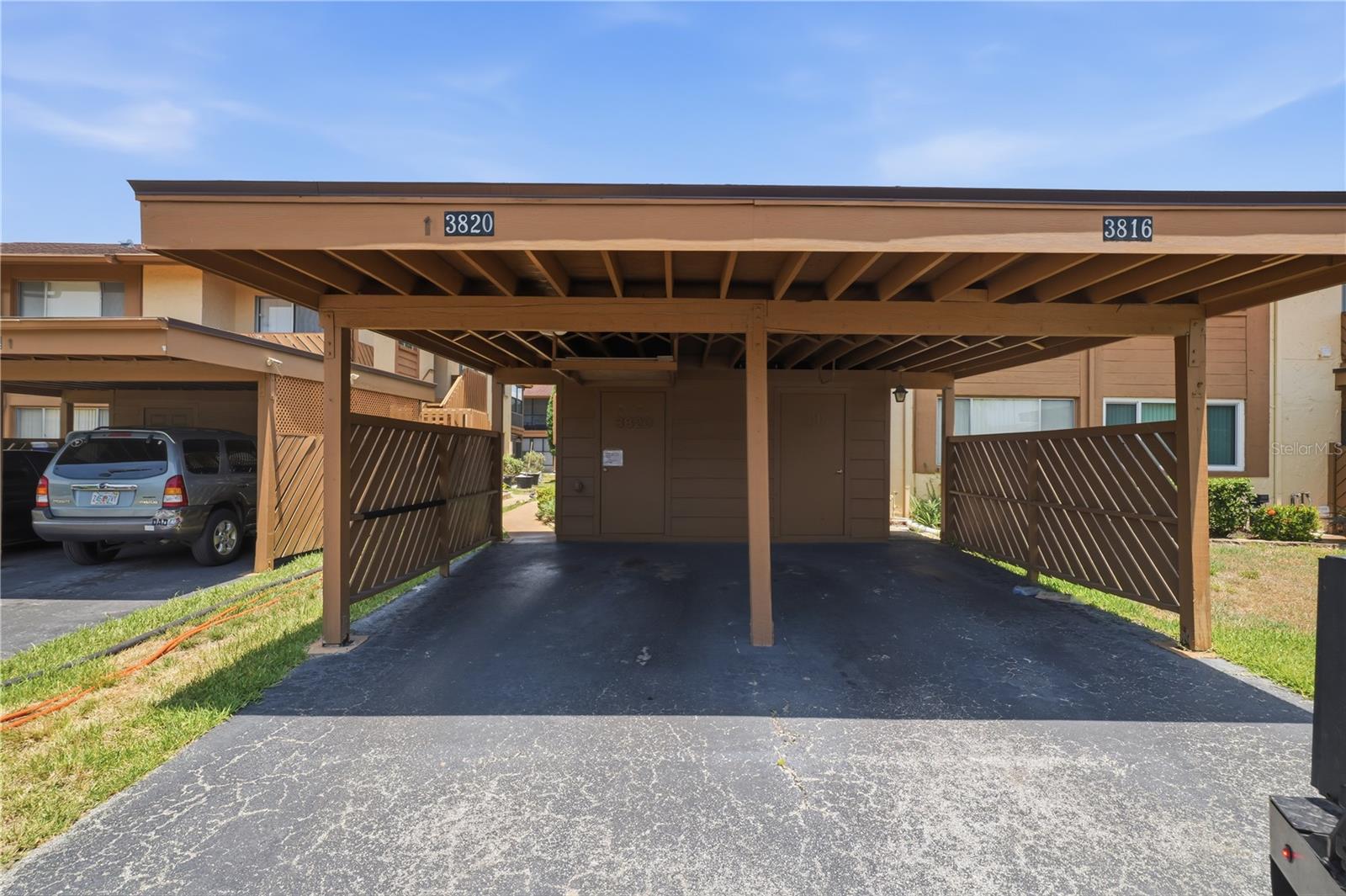 BEACON LAKES INC CONDO 5 - Residential