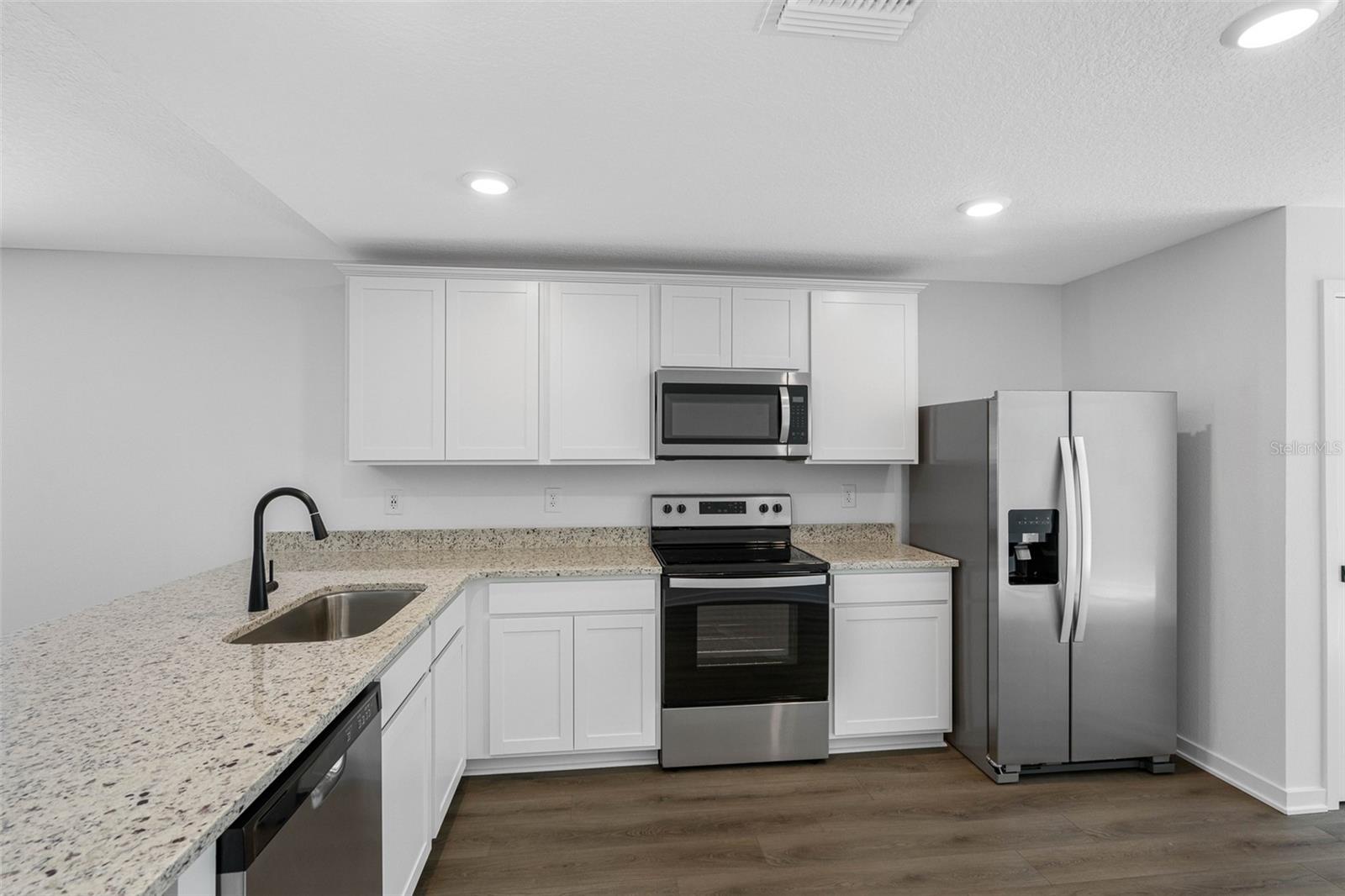 SPRING HILL - Residential