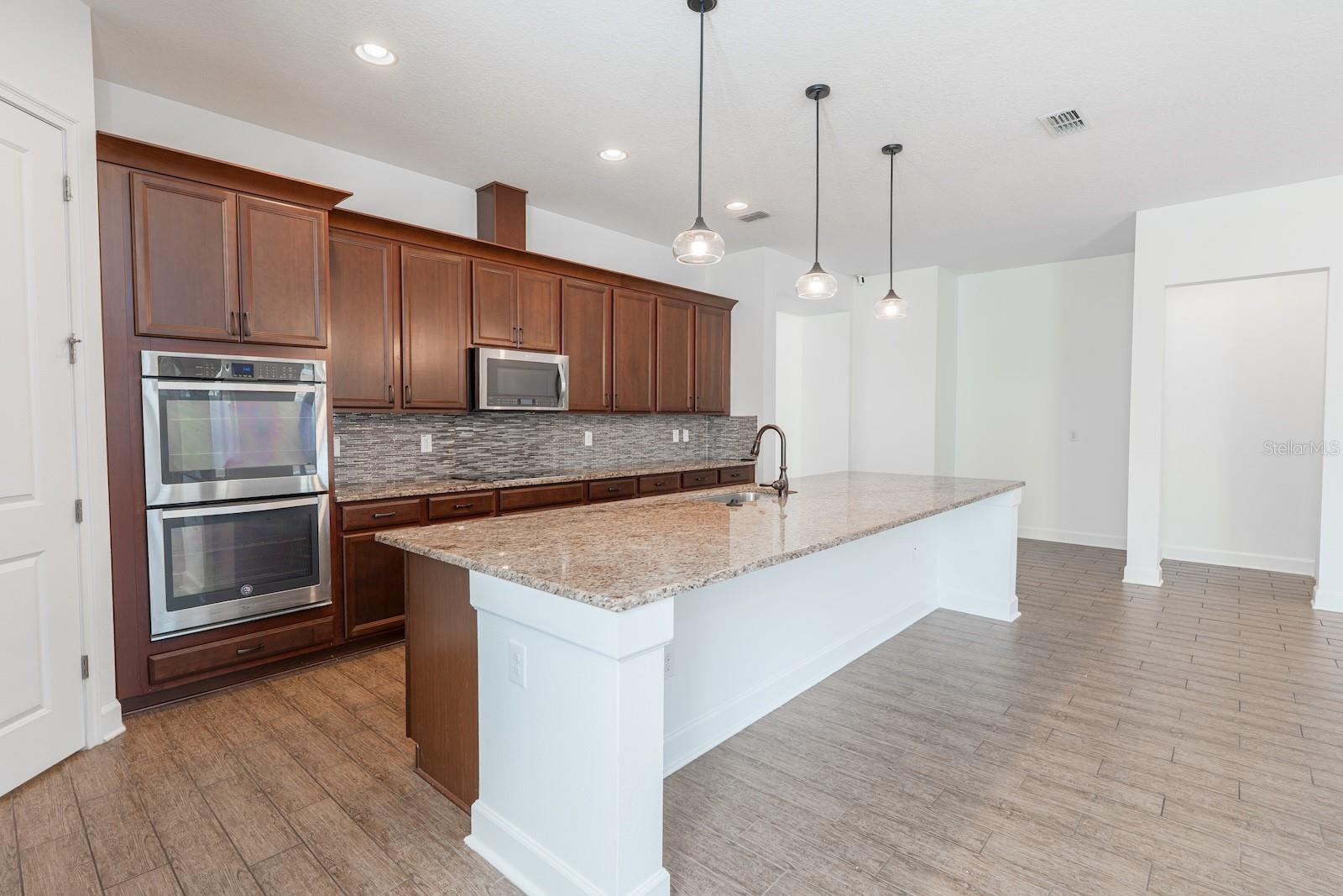 MARIPOSA PH 2A & 2B - Residential Lease
