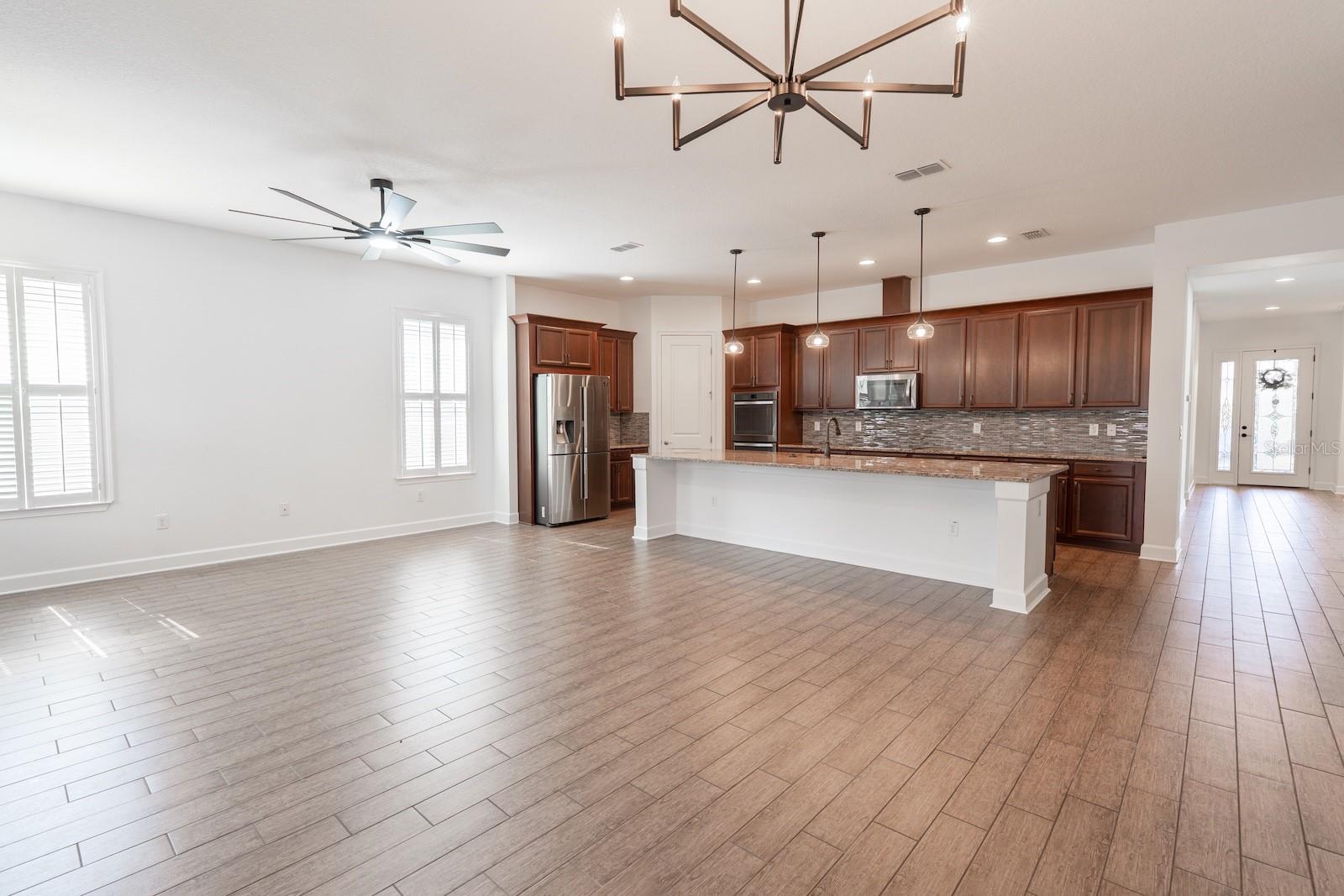 MARIPOSA PH 2A & 2B - Residential Lease