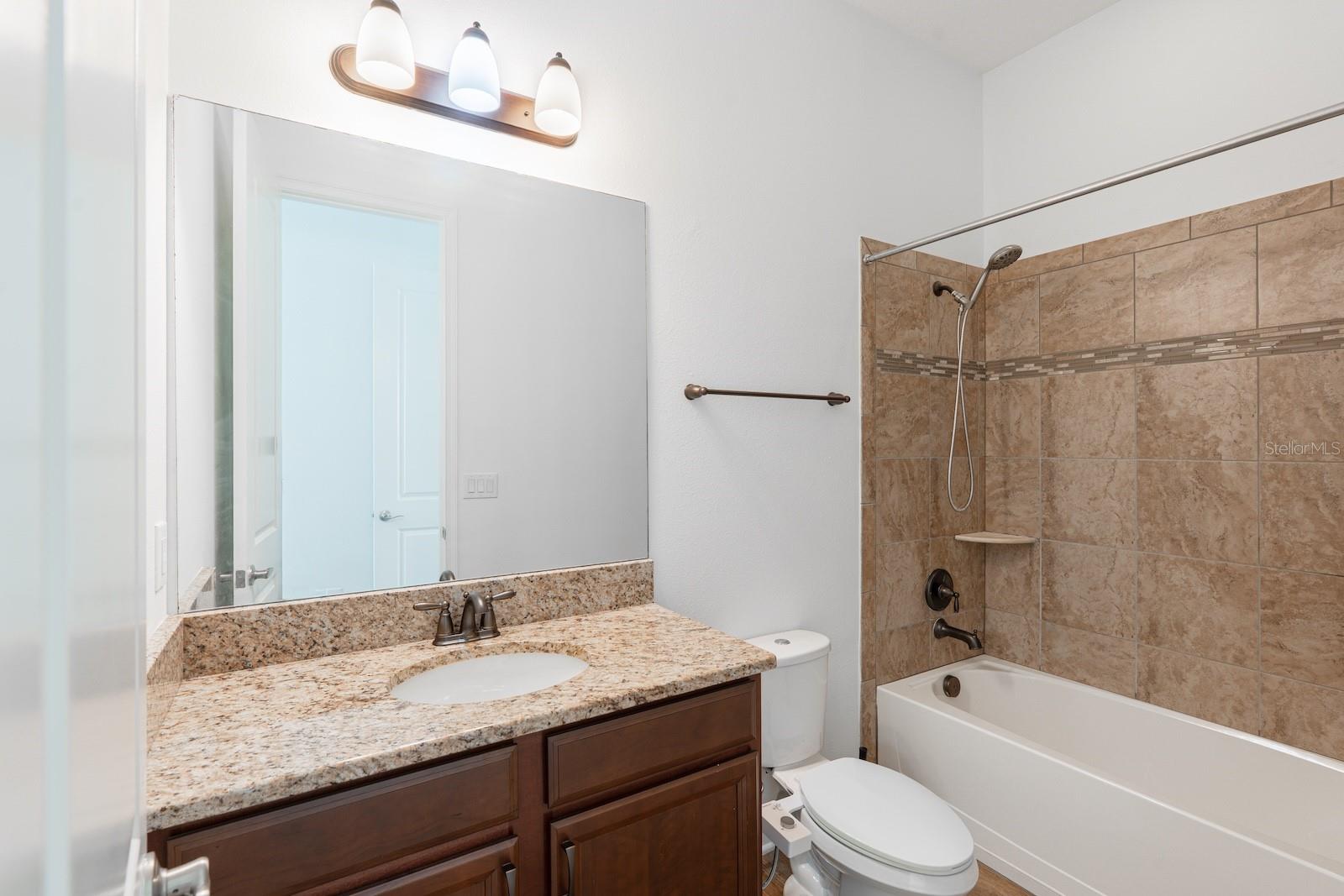 MARIPOSA PH 2A & 2B - Residential Lease
