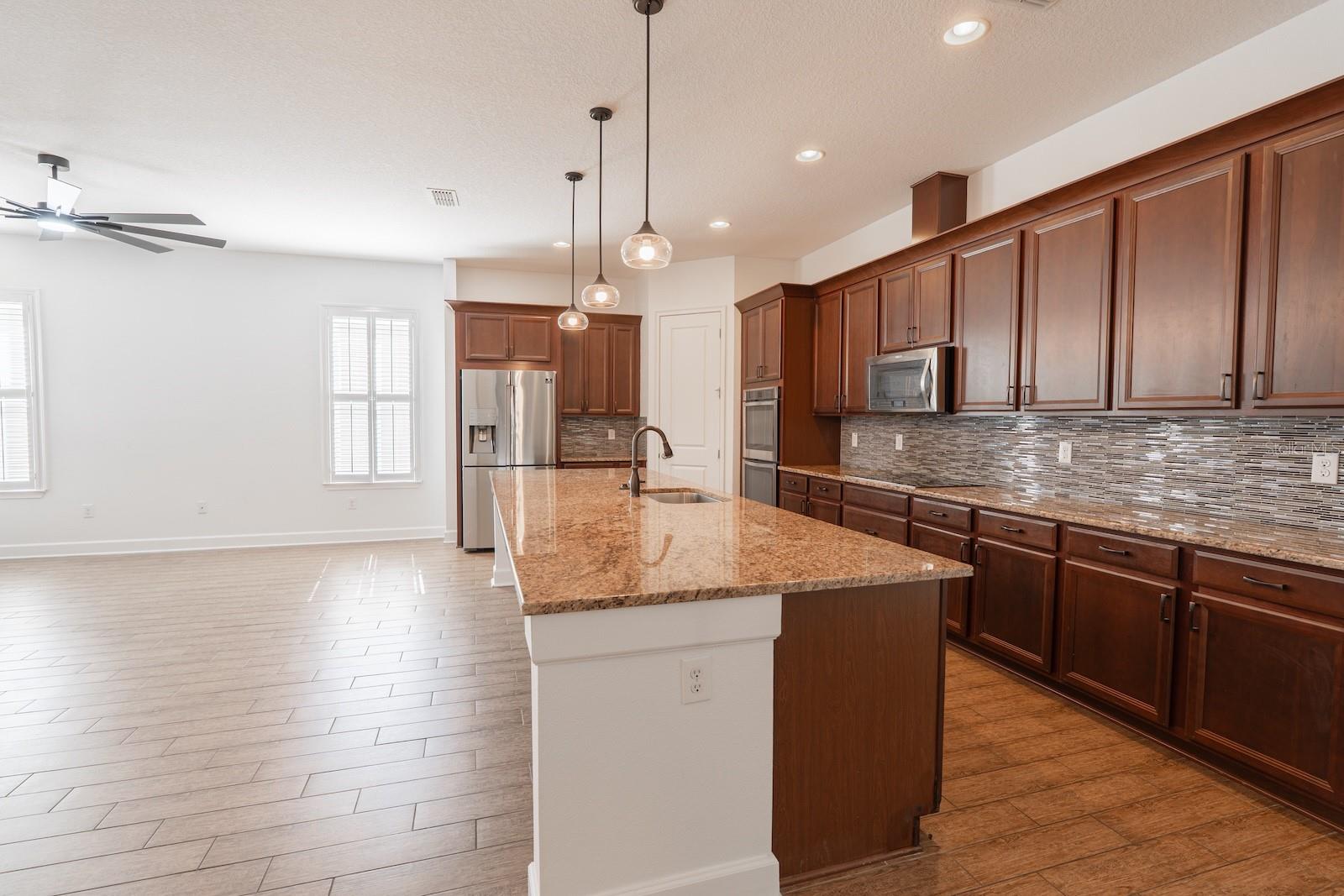 MARIPOSA PH 2A & 2B - Residential Lease