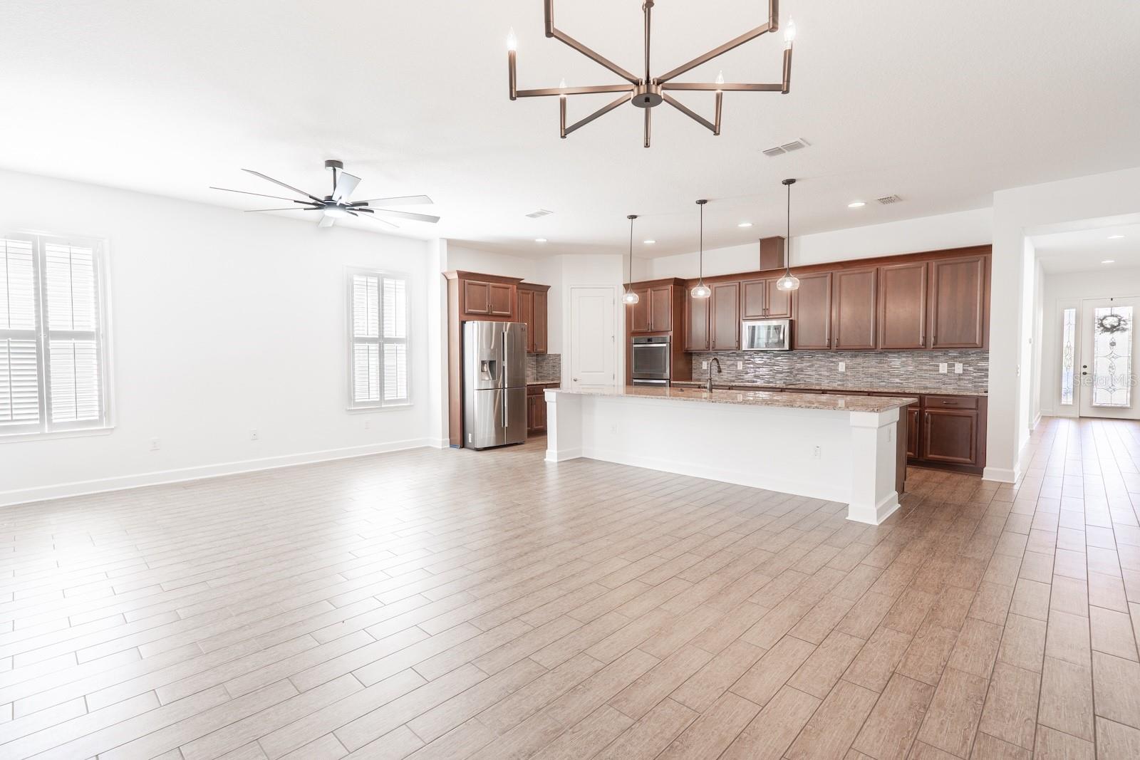 MARIPOSA PH 2A & 2B - Residential Lease