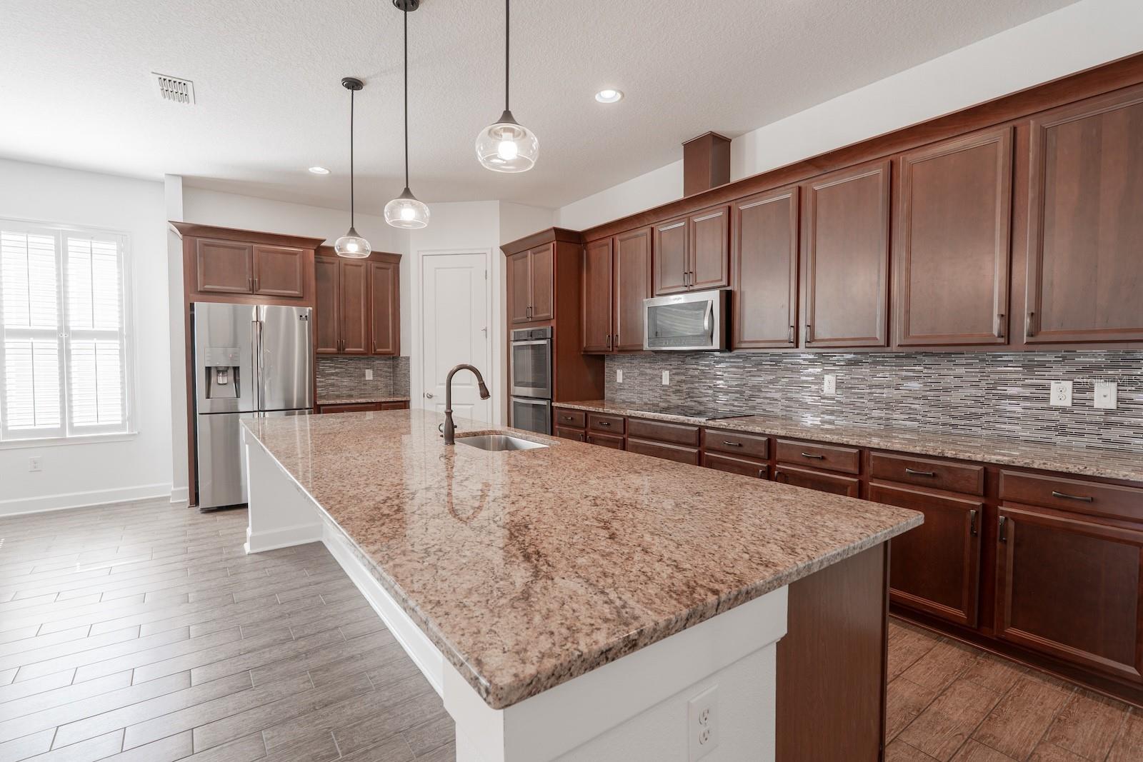 MARIPOSA PH 2A & 2B - Residential Lease