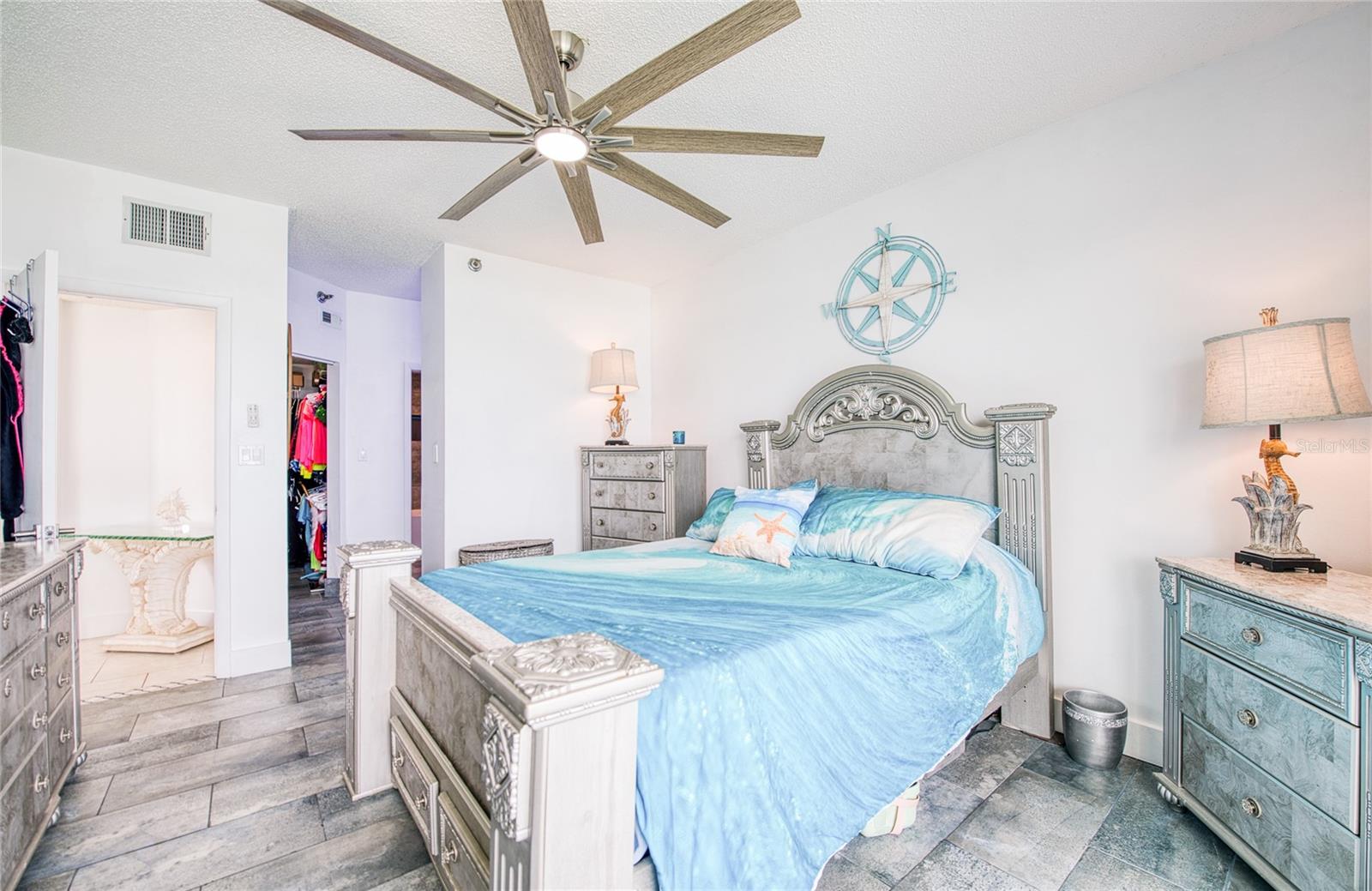 HARBOURSIDE CONDO - Residential