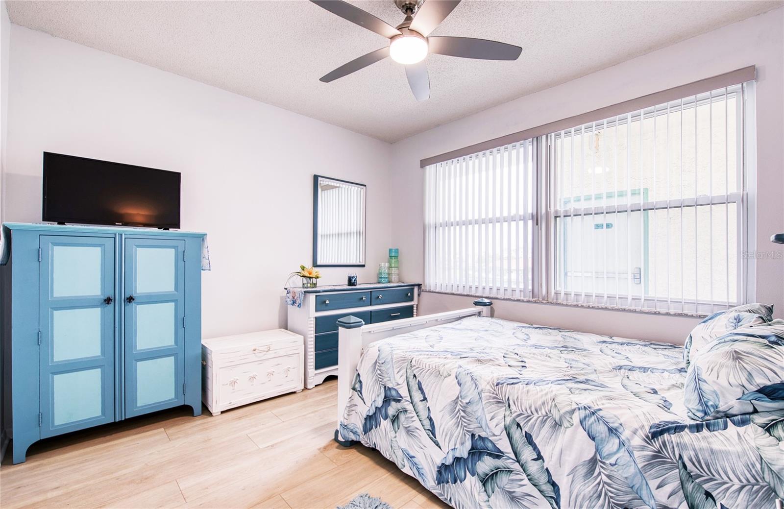 HARBOURSIDE CONDO - Residential