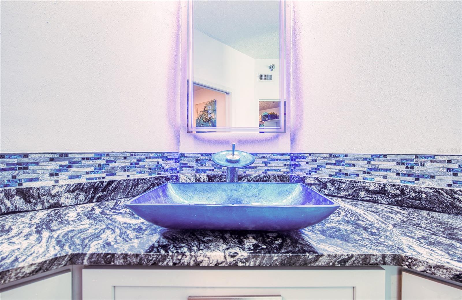 HARBOURSIDE CONDO - Residential