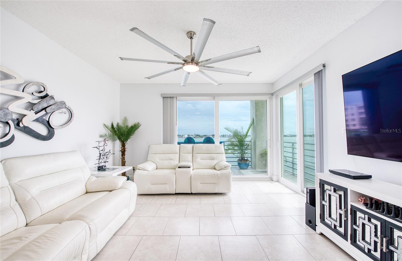 HARBOURSIDE CONDO - Residential