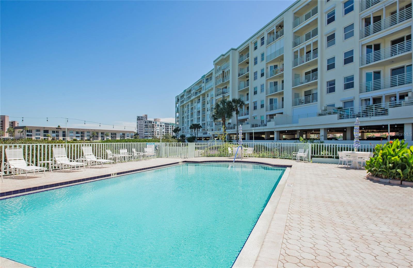 HARBOURSIDE CONDO - Residential