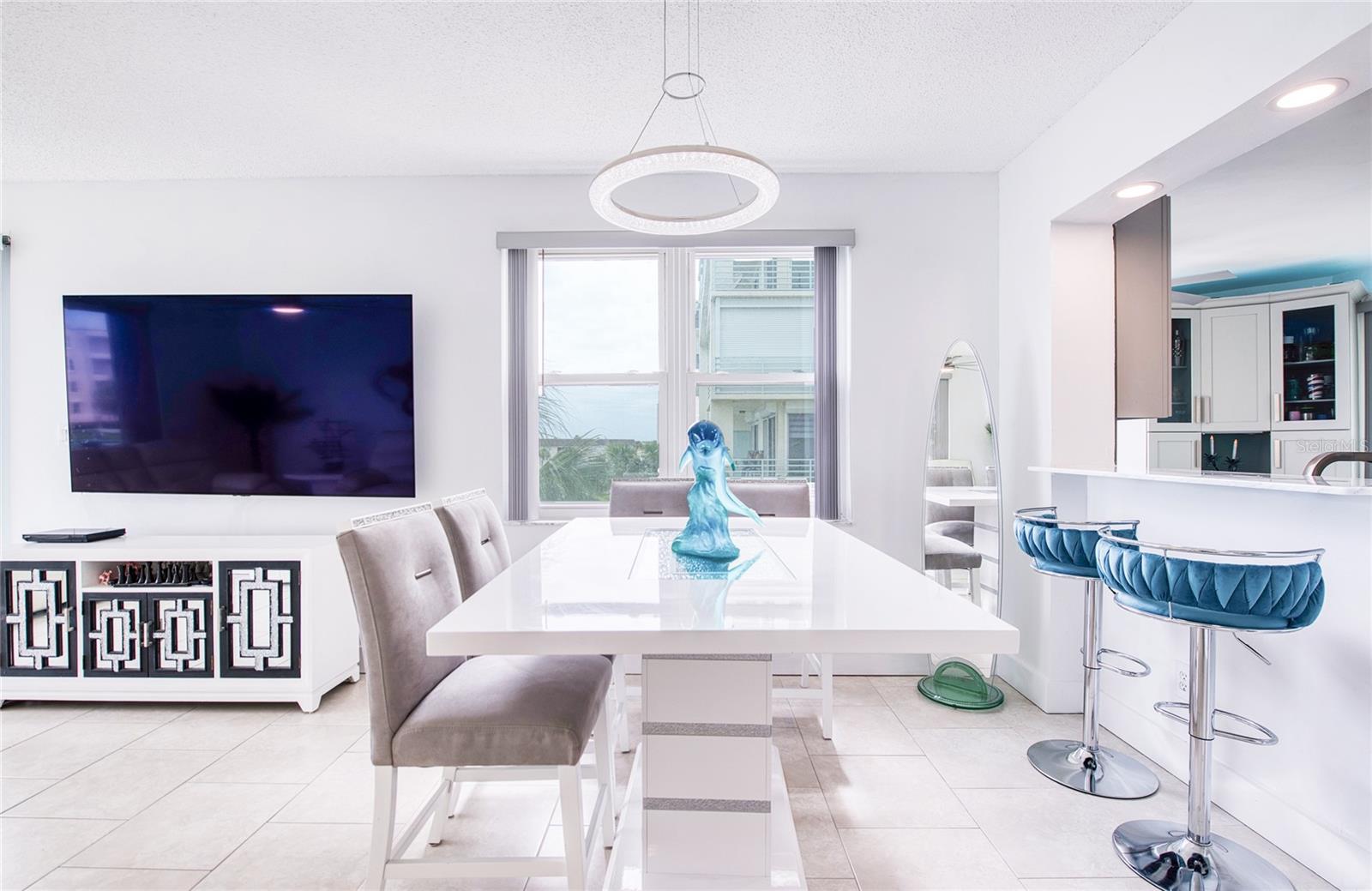 HARBOURSIDE CONDO - Residential