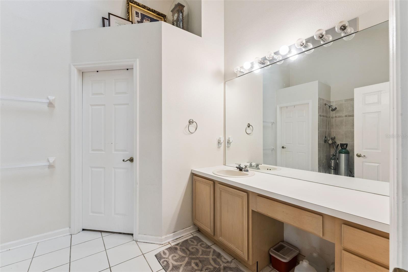 HUNTINGTON POINTE PH 1 - Residential