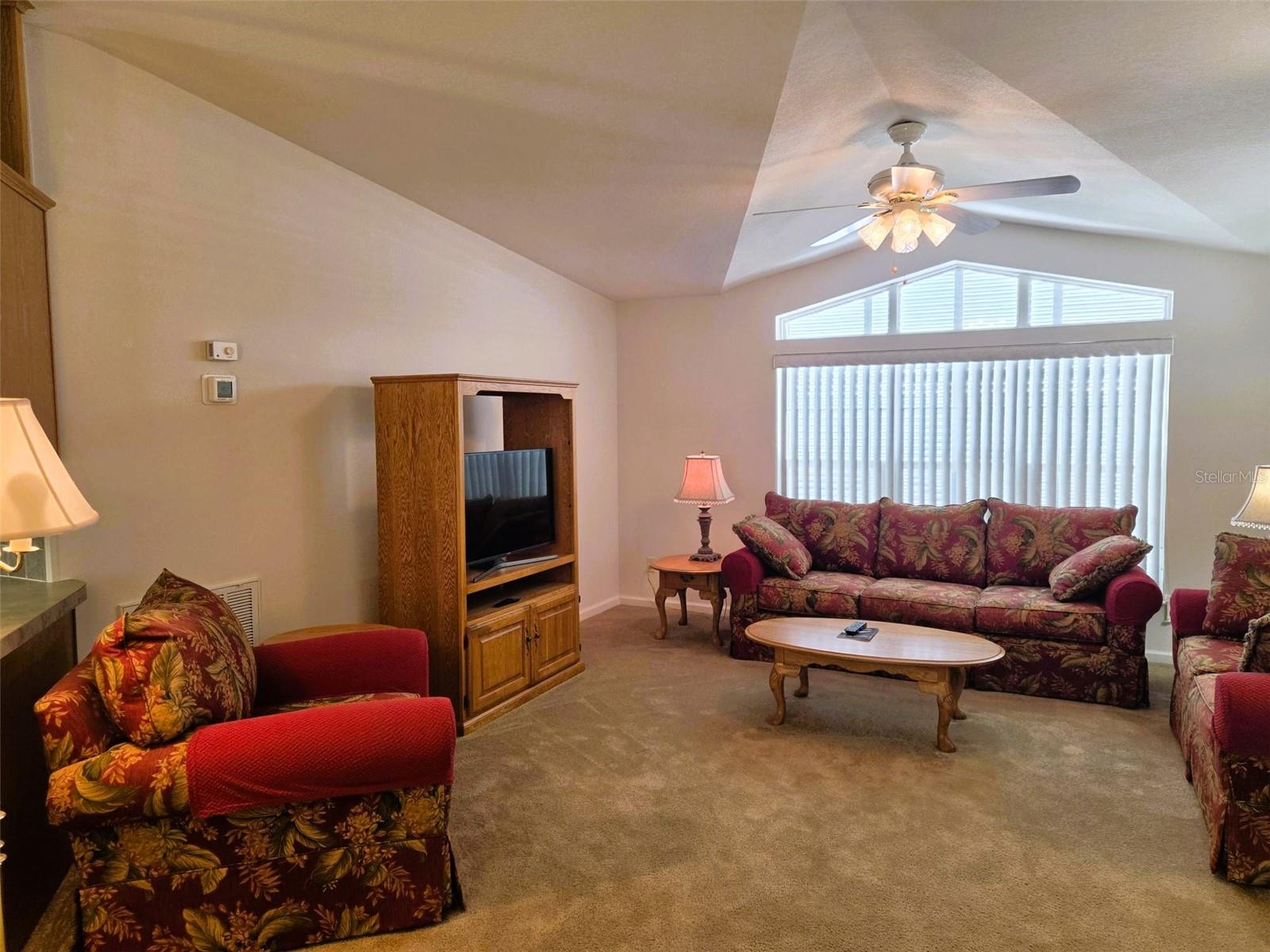 OAKWOOD MANOR - Residential