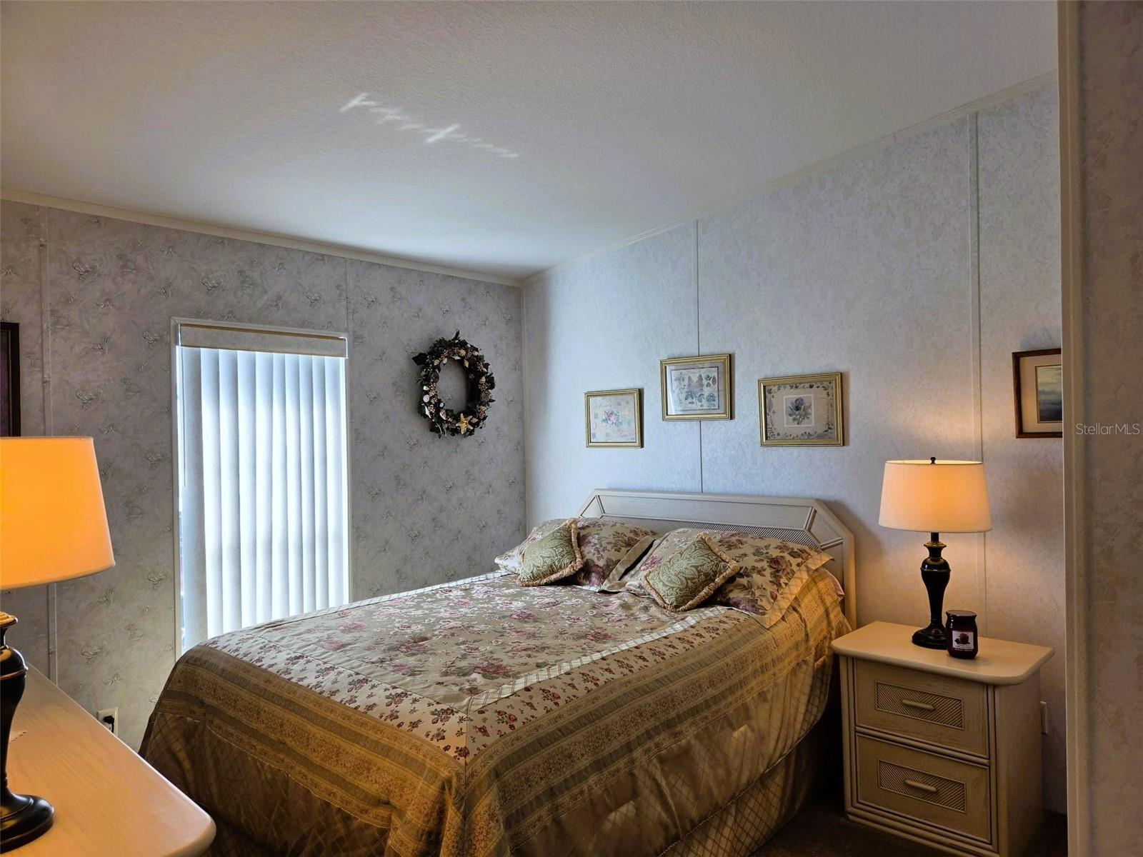 OAKWOOD MANOR - Residential