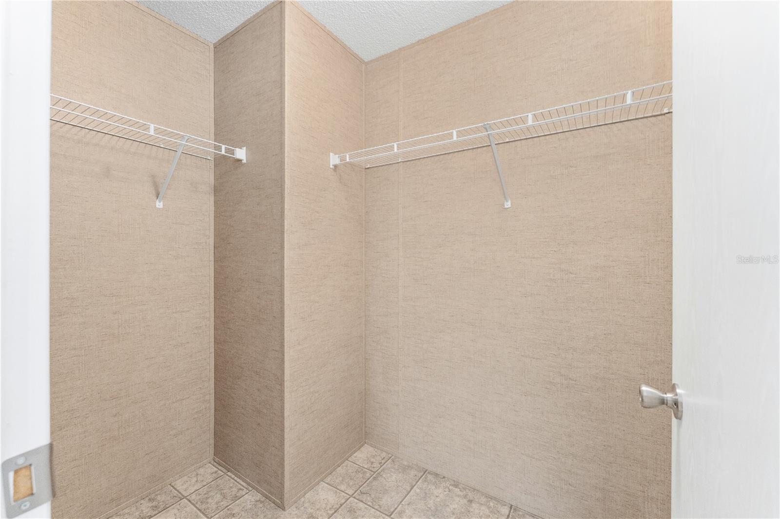 UNIVERSITY AVE PROPERTIES INC - Residential