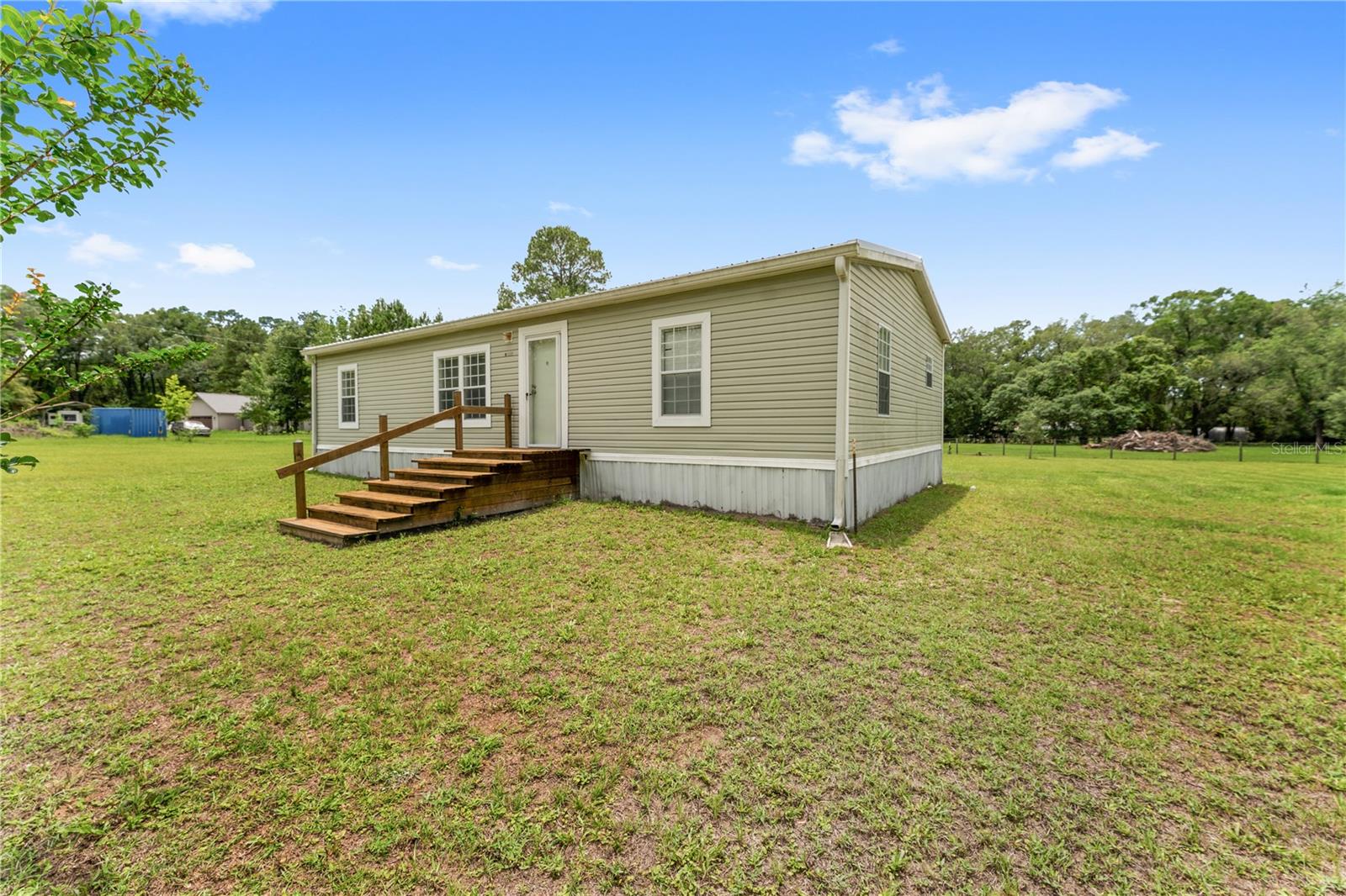 UNIVERSITY AVE PROPERTIES INC - Residential