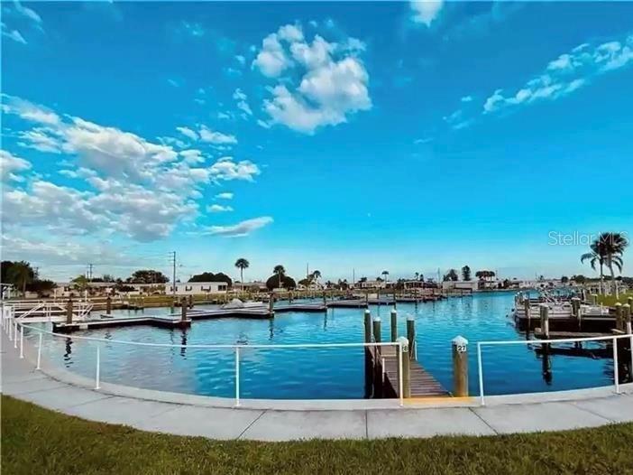 HARBOR COVE - Land