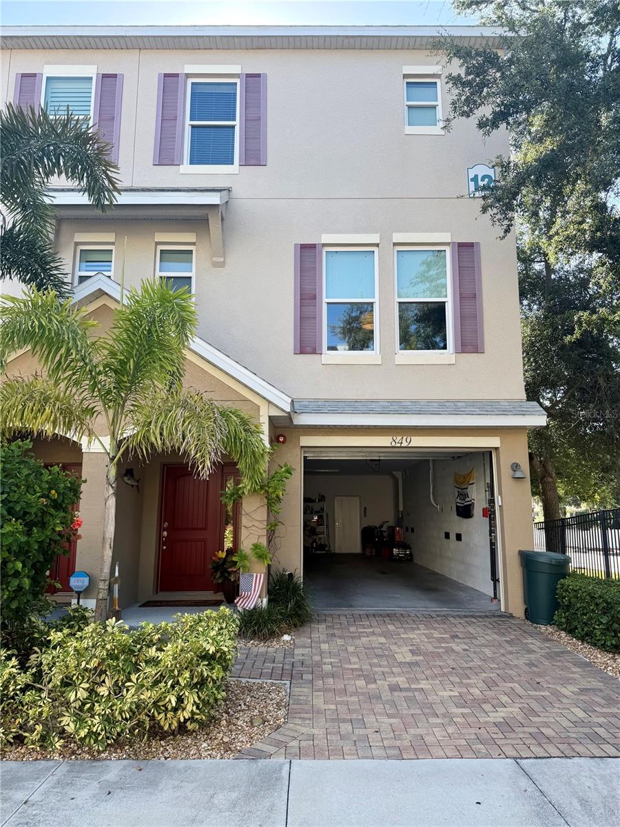 CALLISTA CAY - Residential