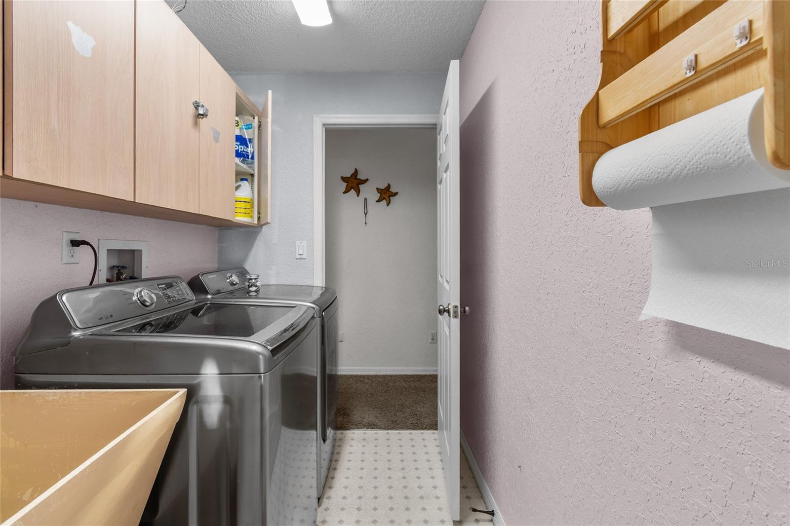 LAKES UNIT 2 PH 2 THE - Residential Lease