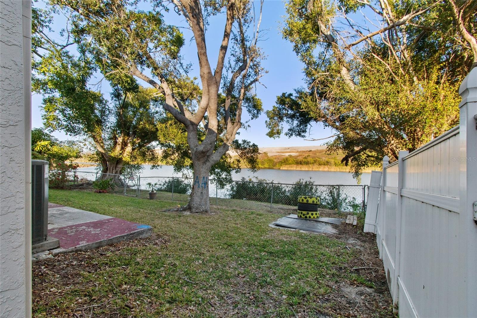 LAKES UNIT 2 PH 2 THE - Residential Lease