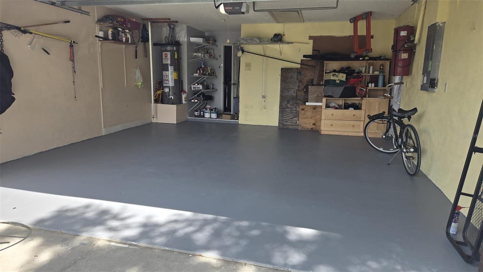 LAKES UNIT 2 PH 2 THE - Residential Lease
