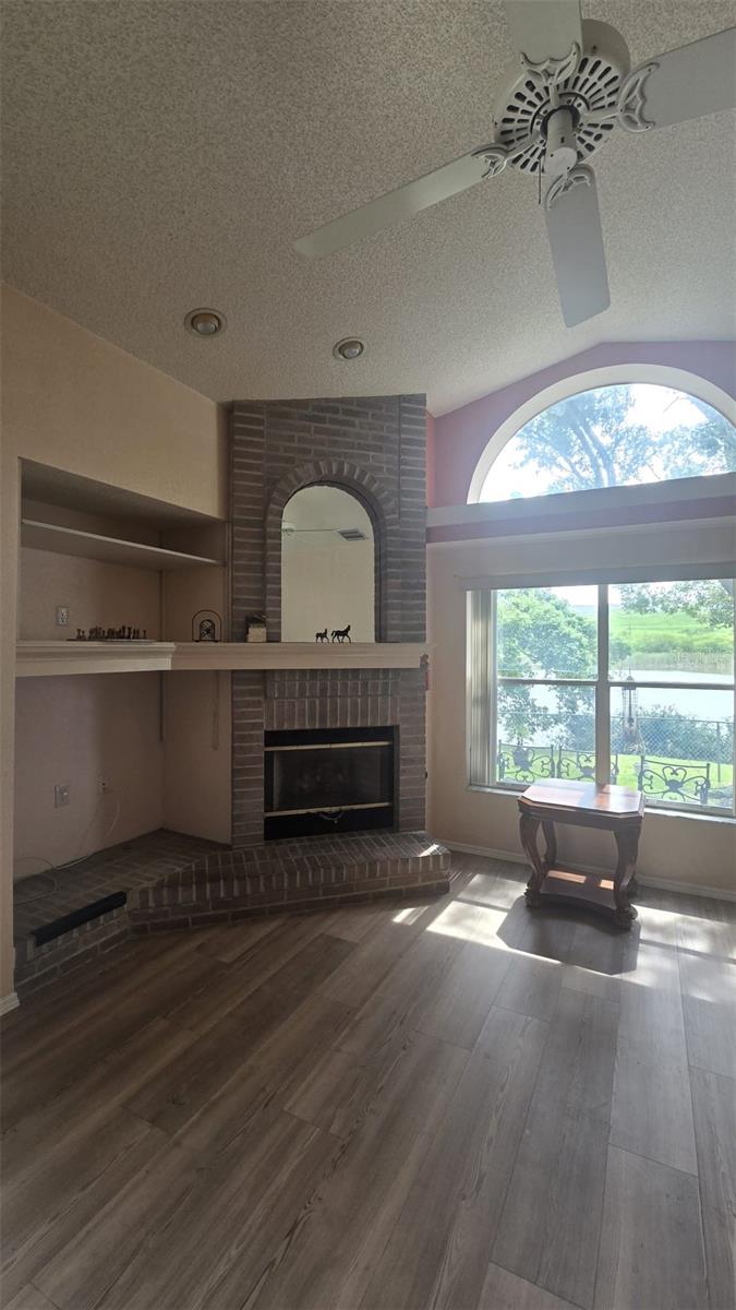 LAKES UNIT 2 PH 2 THE - Residential Lease