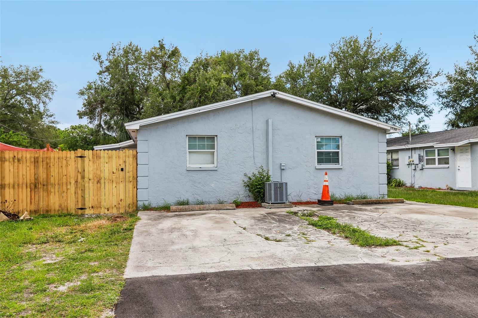 CORAL HEIGHTS SUB - Residential Income