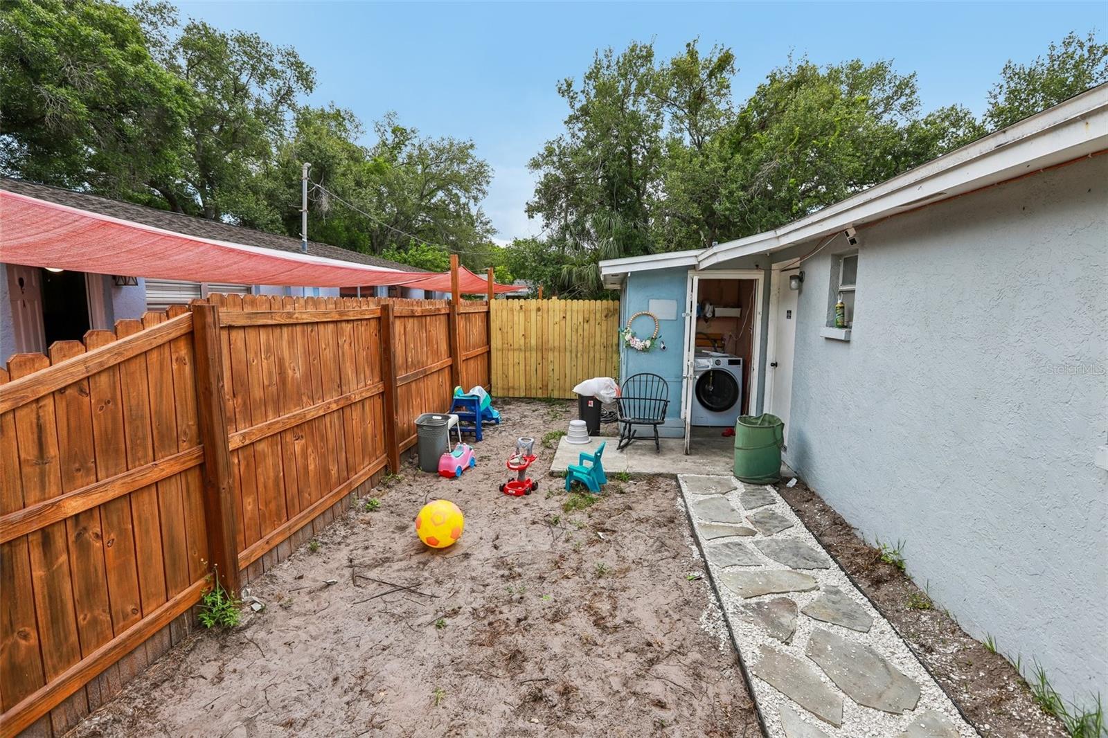 CORAL HEIGHTS SUB - Residential Income