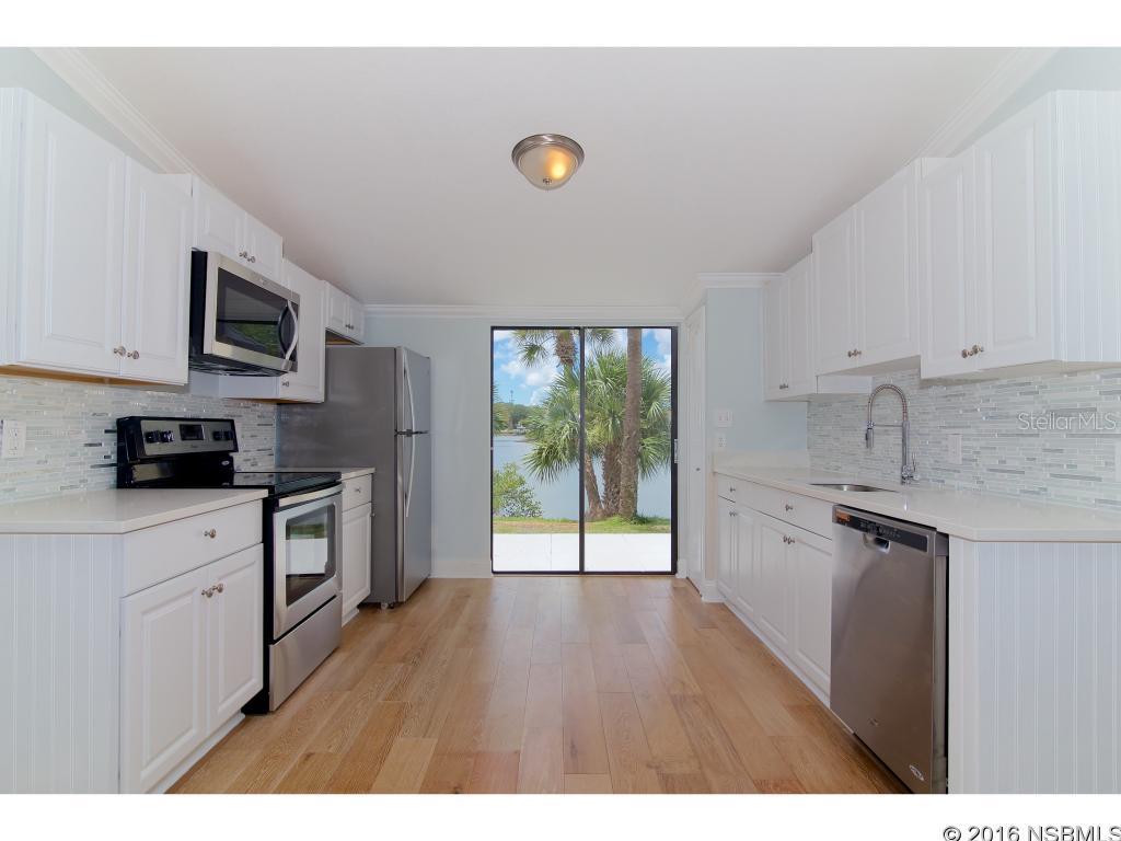 Riverwalk Condo - Residential