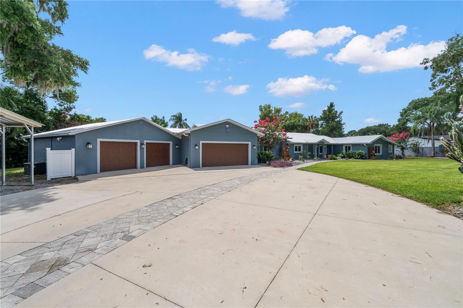 BAYOLA PARK - Residential