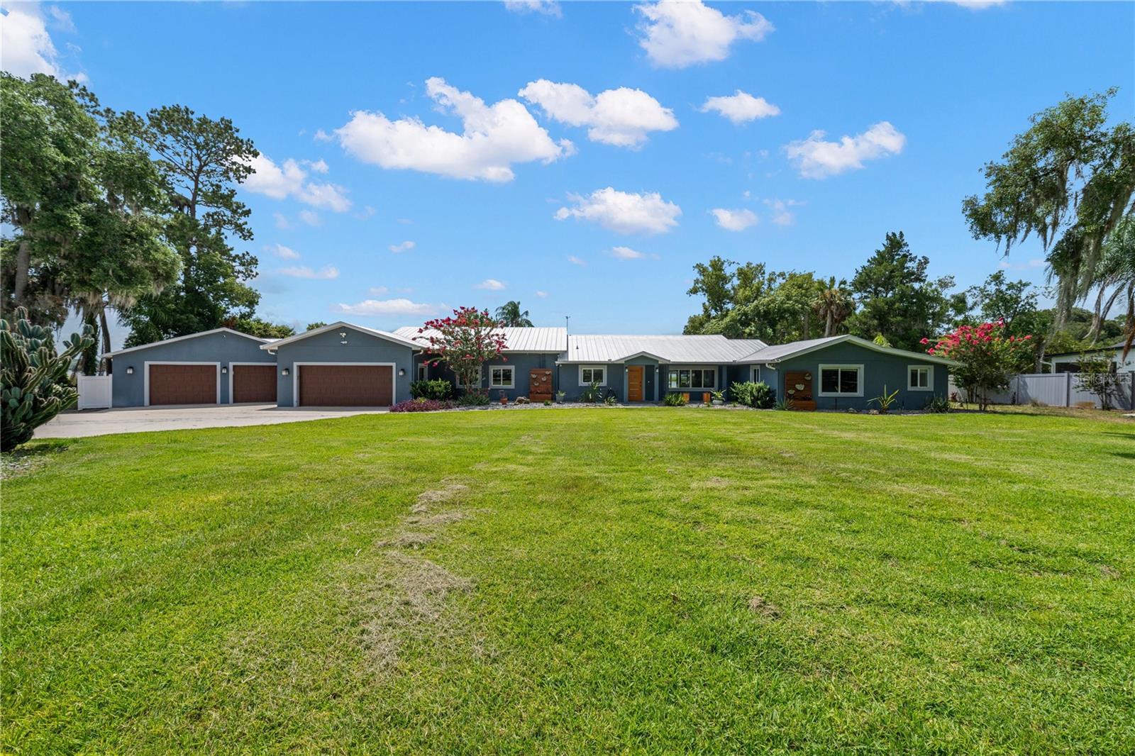 BAYOLA PARK - Residential