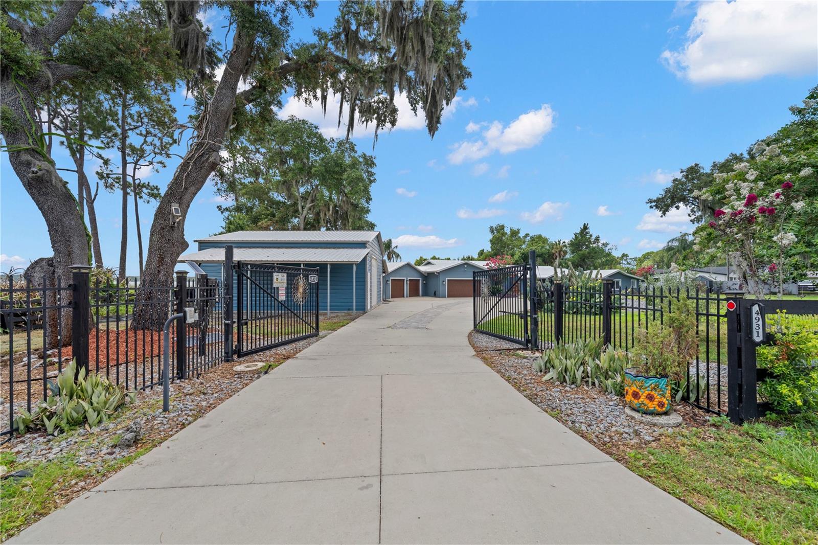 BAYOLA PARK - Residential