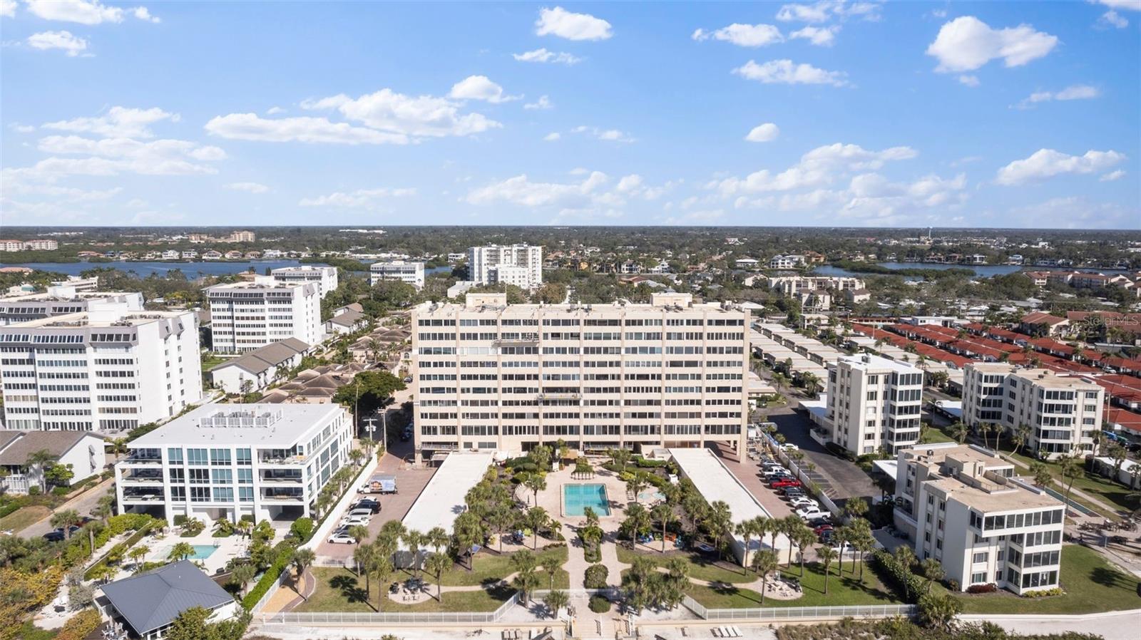 HORIZONS WEST - Residential