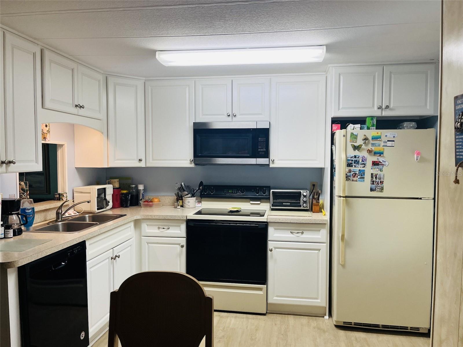 LAKE ARROWHEAD MOBILE VILLAGE PH 03 - Residential