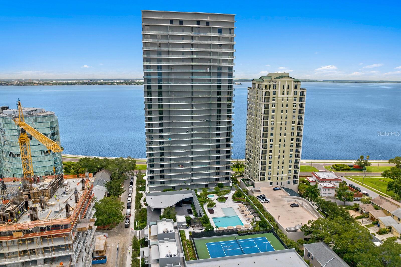 RITZ CARLTON RESIDENCES 3105 BAY OAKS CONDO PLC - Residential