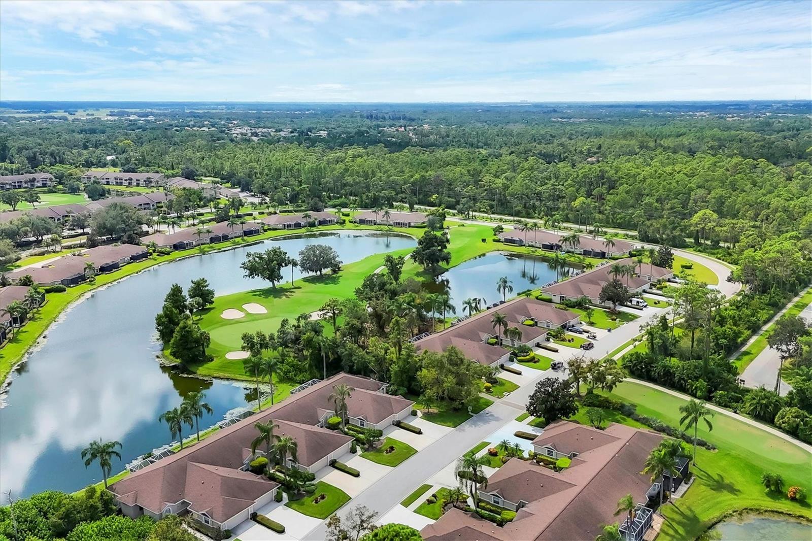 HERITAGE OAKS GOLF & COUNTRY CLUB - Residential