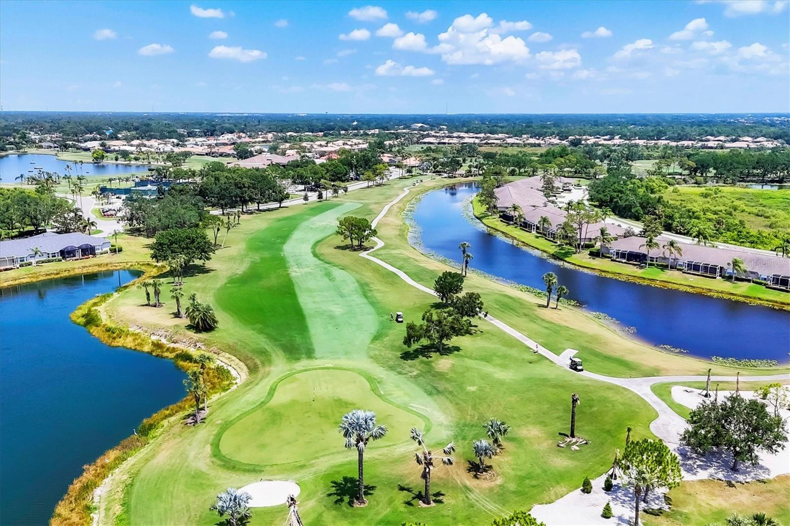 HERITAGE OAKS GOLF & COUNTRY CLUB - Residential