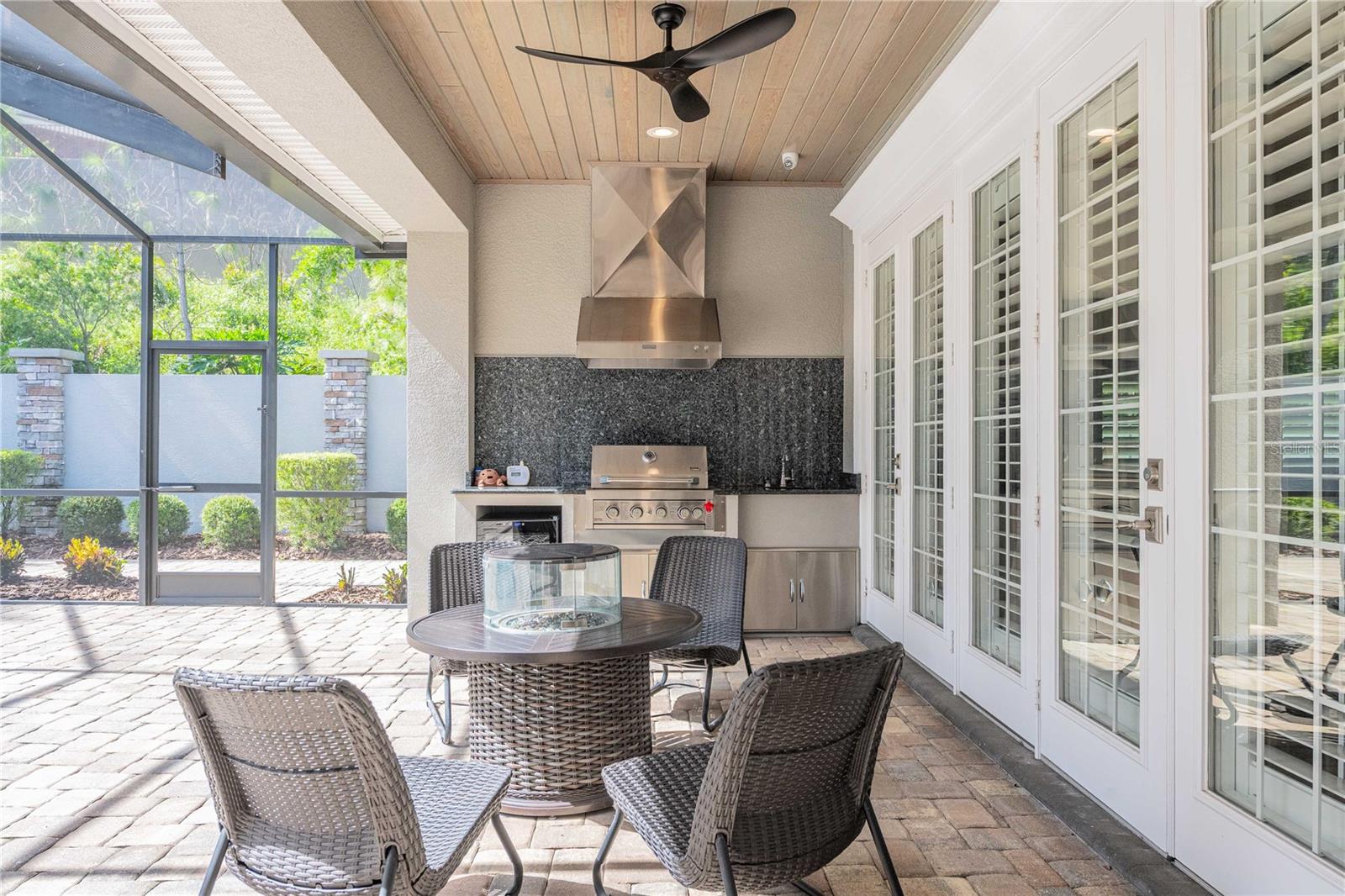 CRESCENT WOODS - Residential