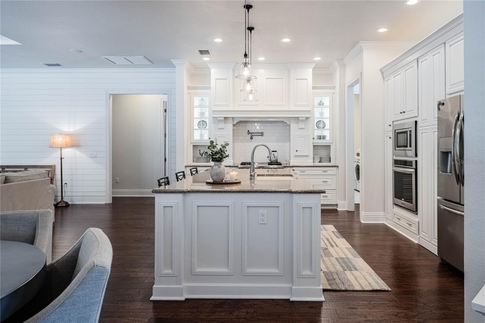 CRESCENT WOODS - Residential