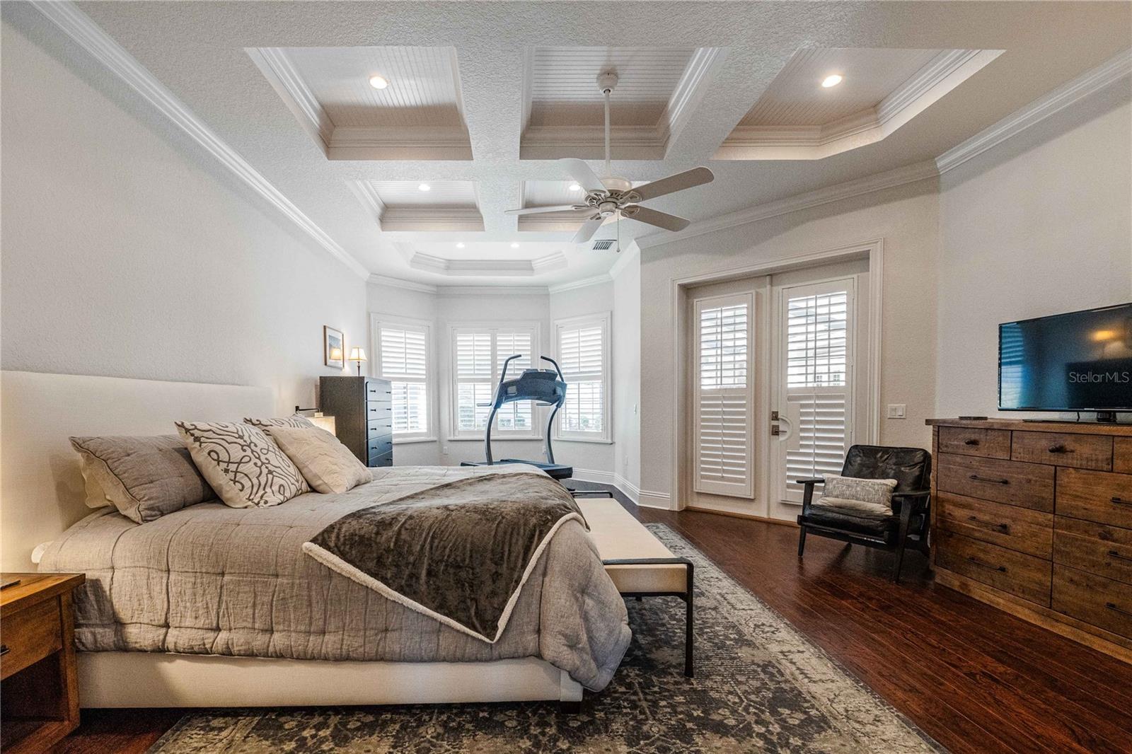 CRESCENT WOODS - Residential