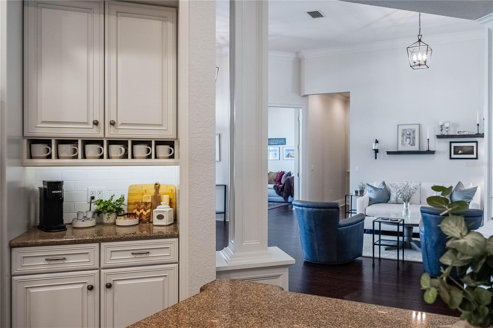 CRESCENT WOODS - Residential