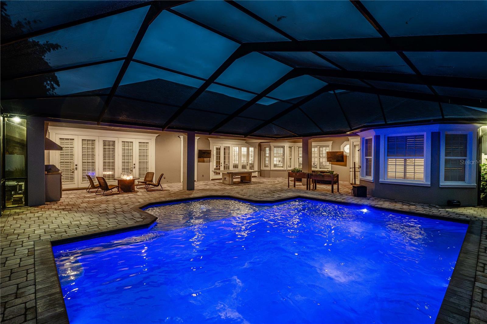 CRESCENT WOODS - Residential