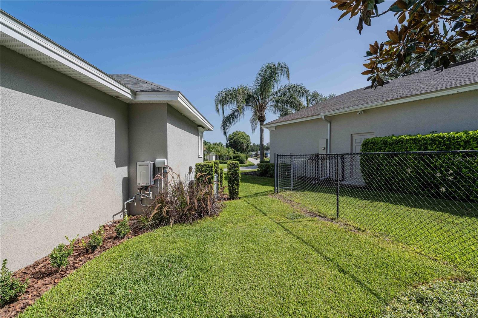 CRESCENT WOODS - Residential