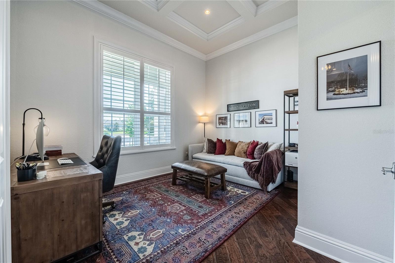 CRESCENT WOODS - Residential