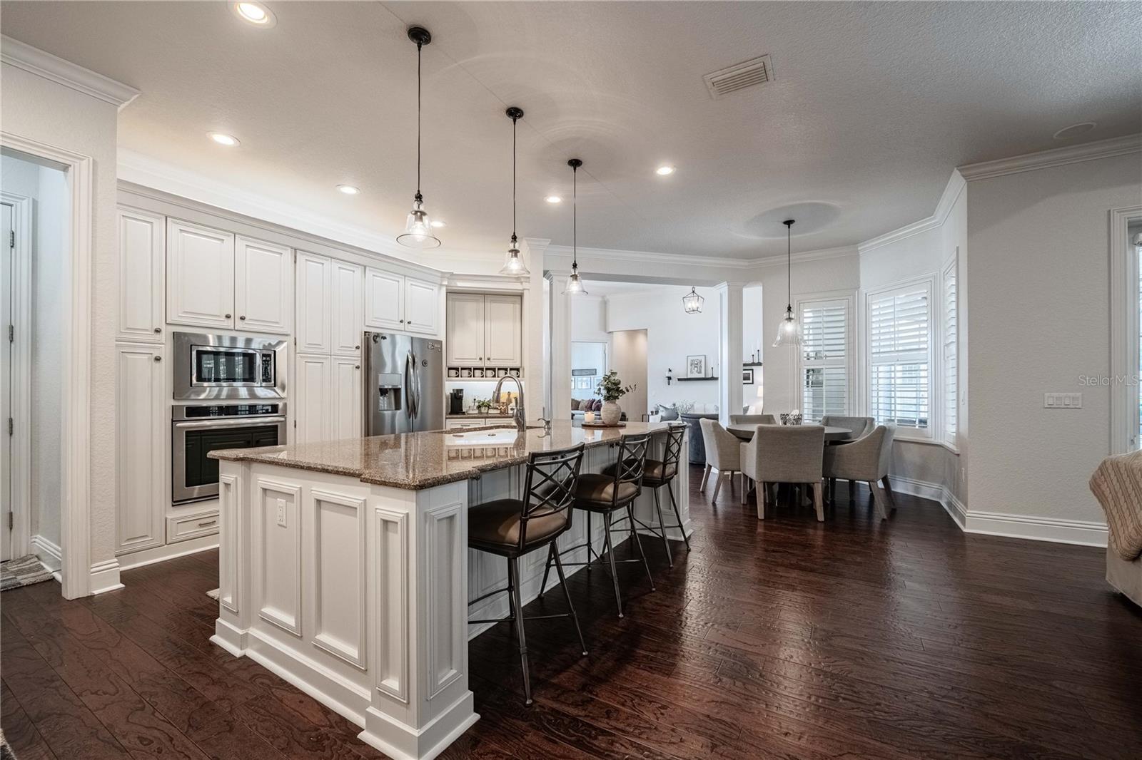 CRESCENT WOODS - Residential