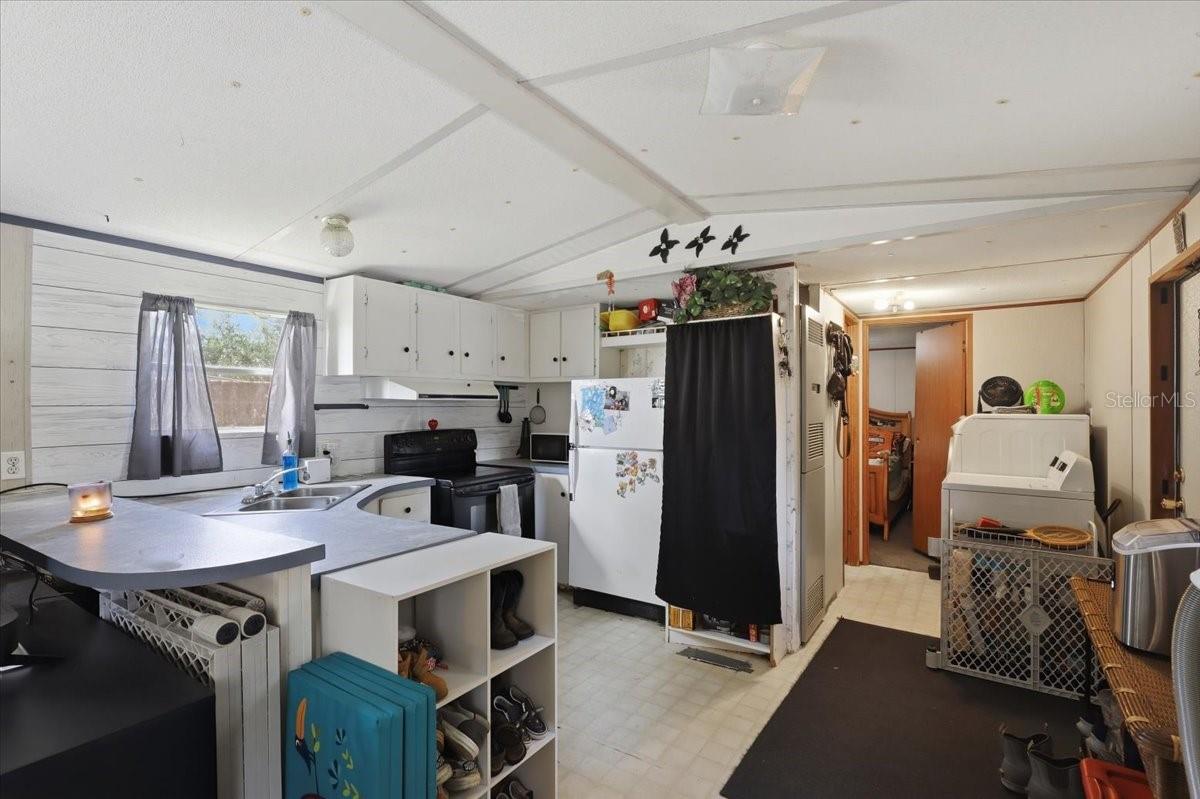 ST JOHNS DEV CO TR 2 - Residential