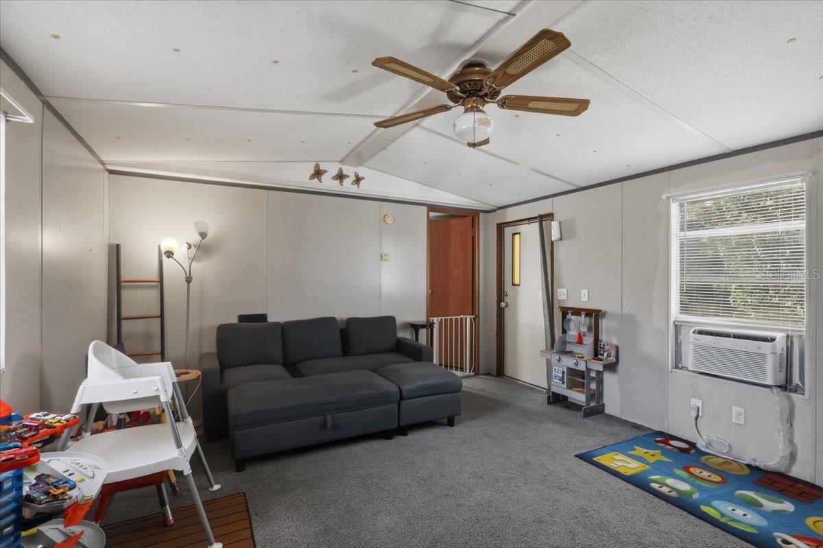 ST JOHNS DEV CO TR 2 - Residential