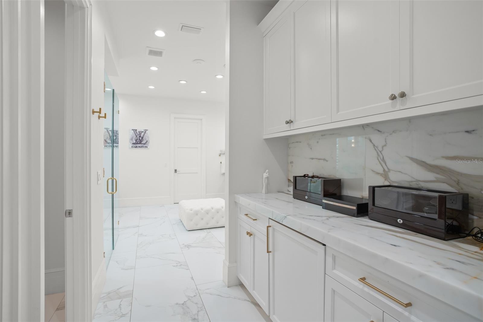 ISLEWORTH - Residential