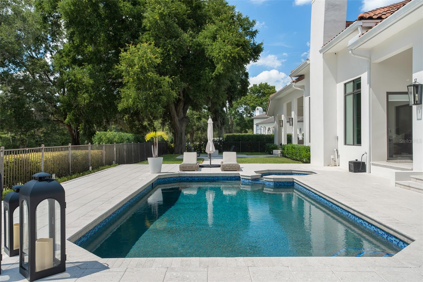 ISLEWORTH - Residential