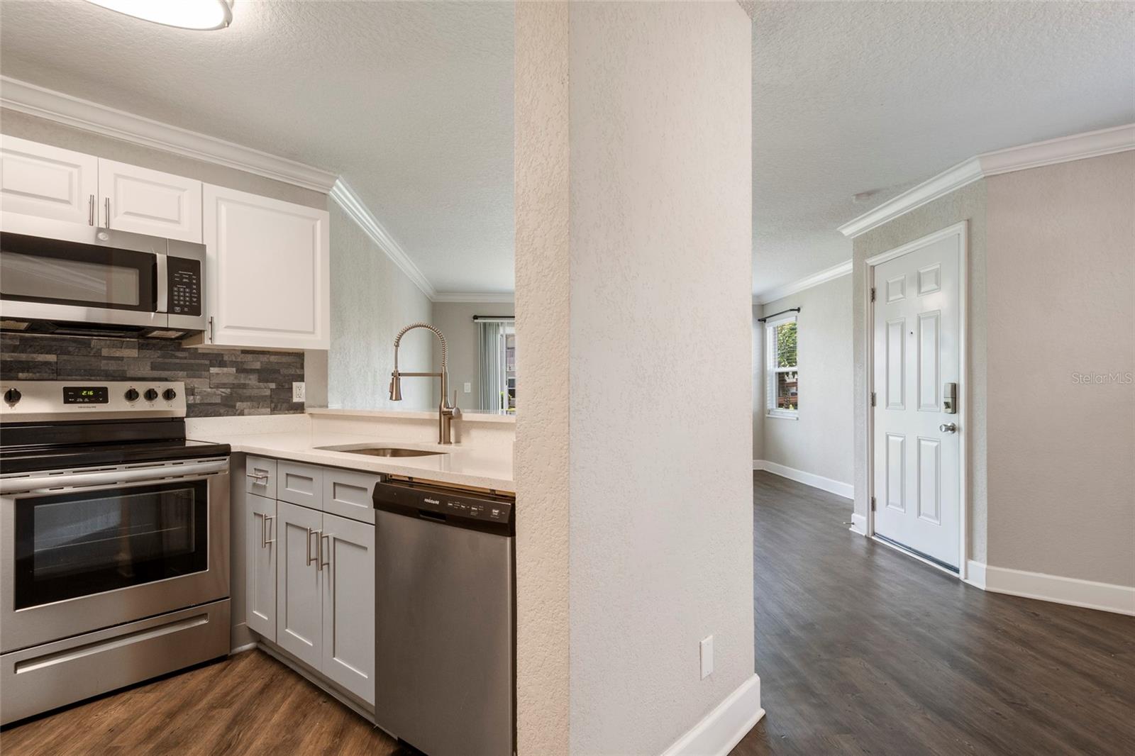 DOCKSIDE CONDO - Residential